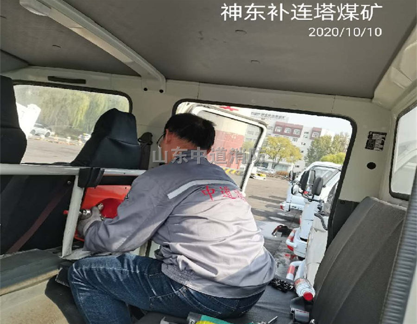 金矿煤矿等矿用车辆自动灭火系统的组成